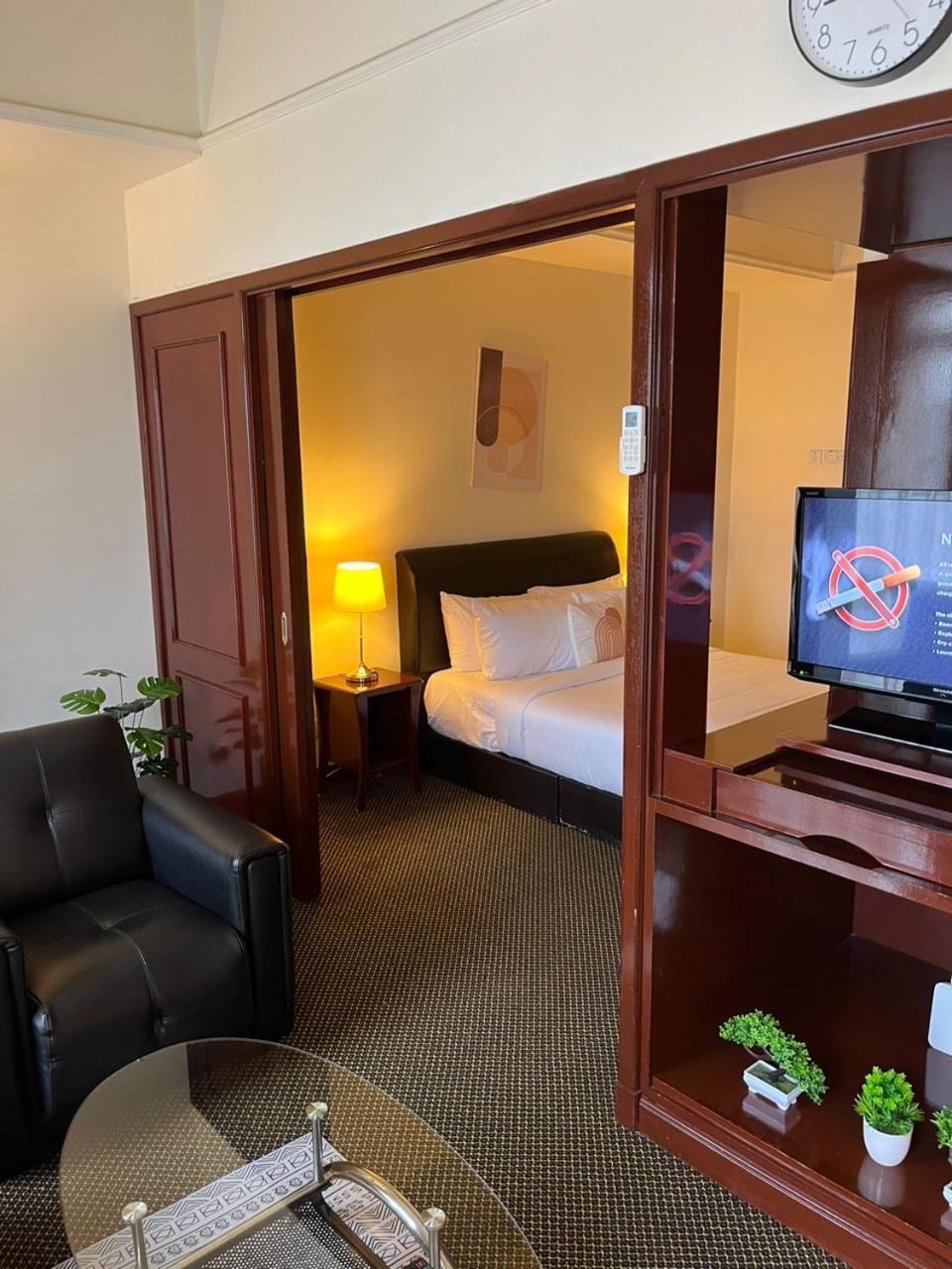 Luxhouz Suites At Times Square كوالالمبور الغرفة الصورة