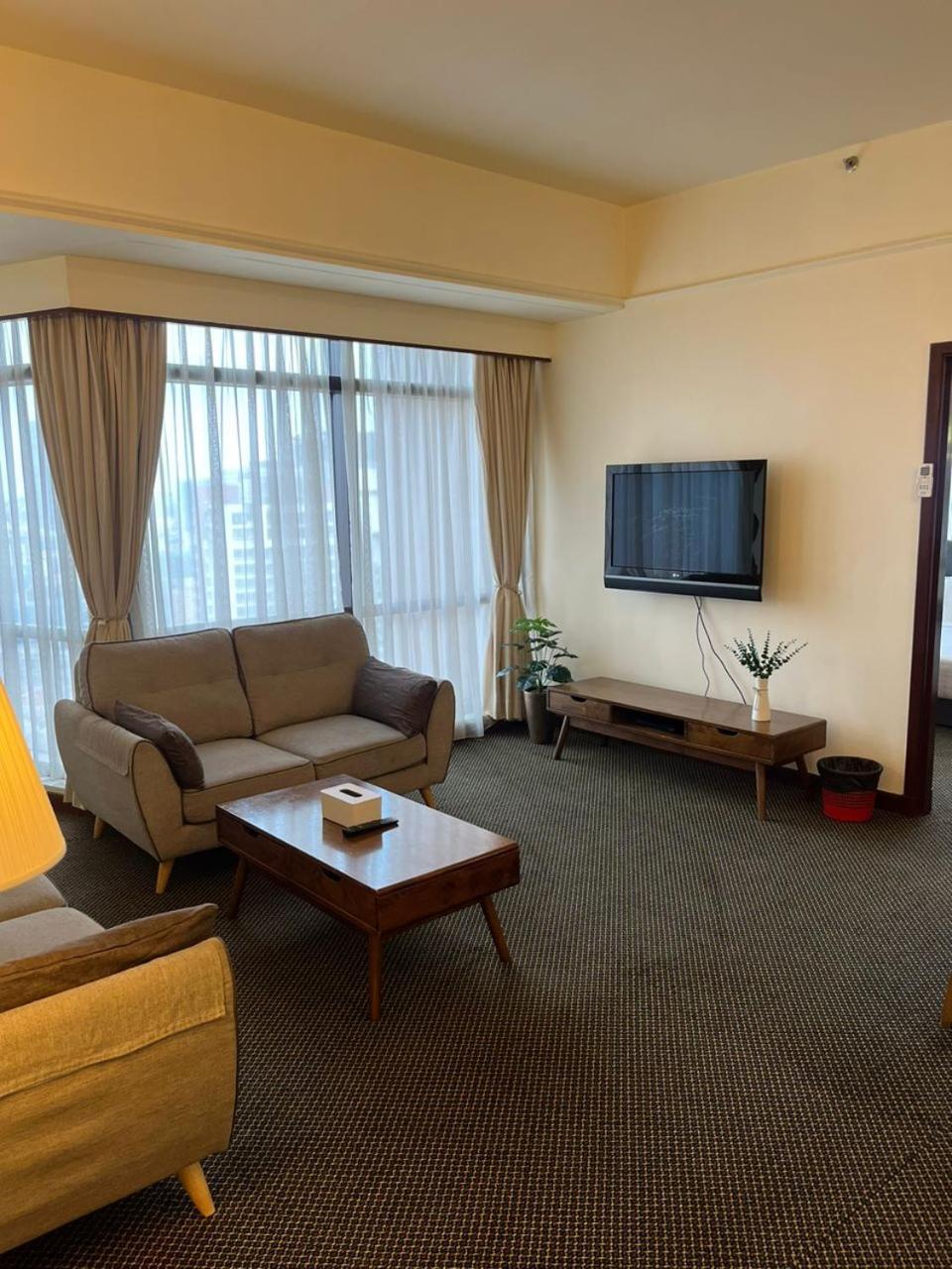 Luxhouz Suites At Times Square كوالالمبور المظهر الخارجي الصورة