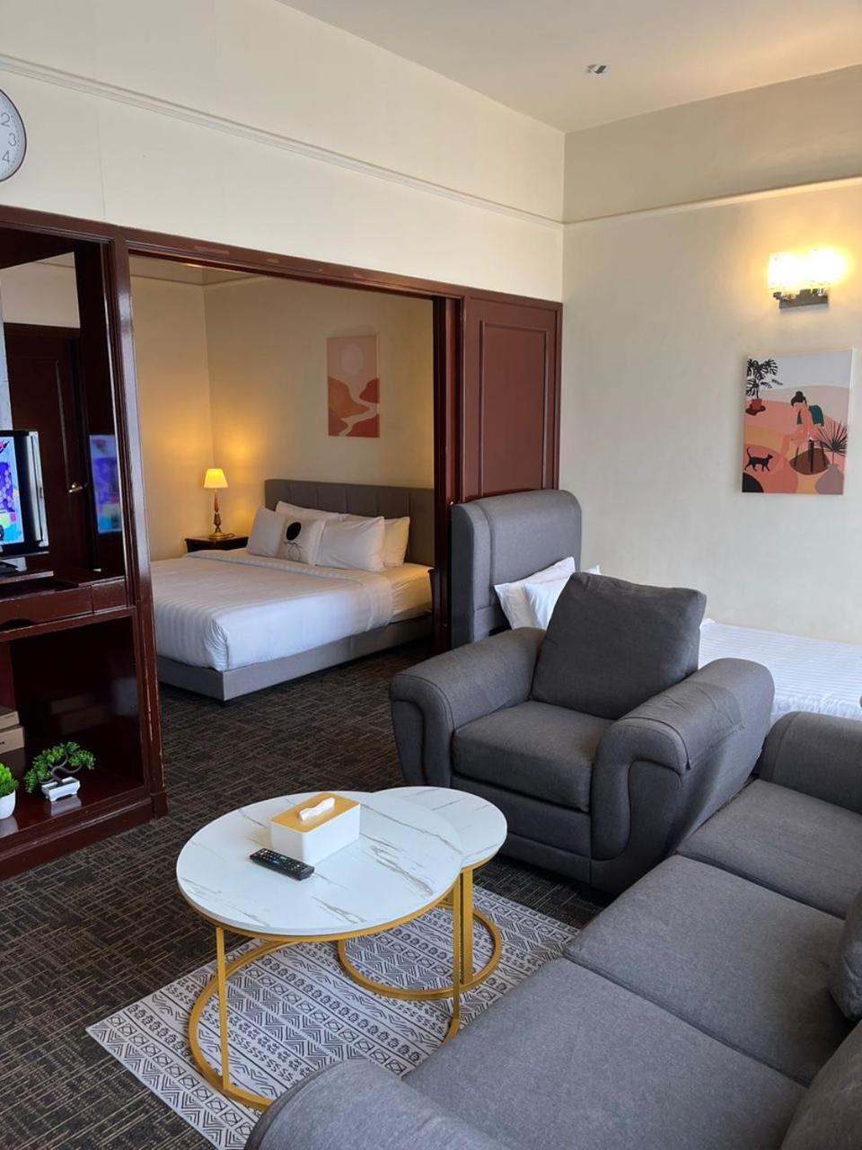 Luxhouz Suites At Times Square كوالالمبور المظهر الخارجي الصورة